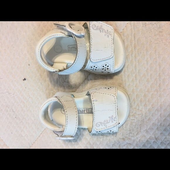 Smartfit Infant Girls Sandles Shoes Size 1 White Cute - Picture 1 of 4